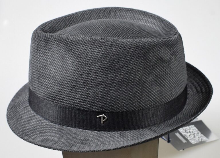 Come scegliere il cappello in base al proprio viso